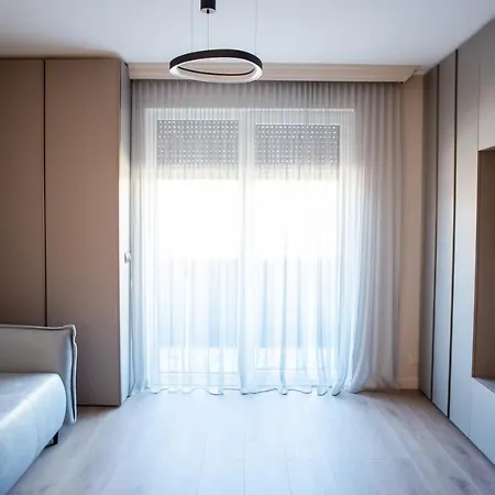 Opera Apartment *